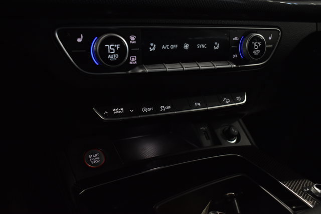 Used 2025 Audi SQ5 Premium Plus w/ Premium Plus Package image 24