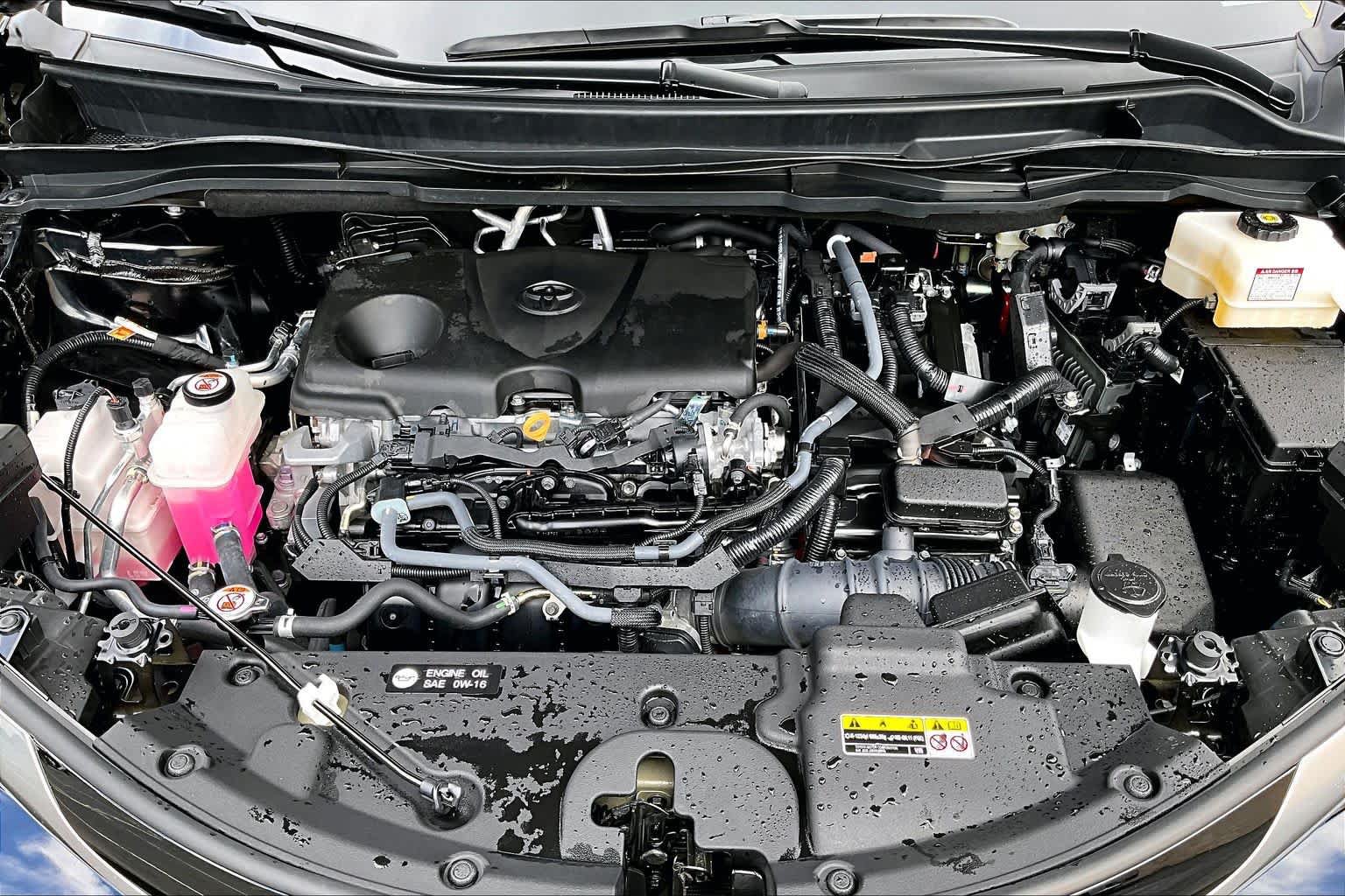 Certified 2025 Toyota Sienna Limited FWD image 32