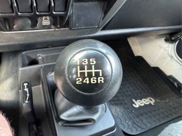 Used 2006 Jeep Wrangler Sport w/ Golden Eagle Group image 23