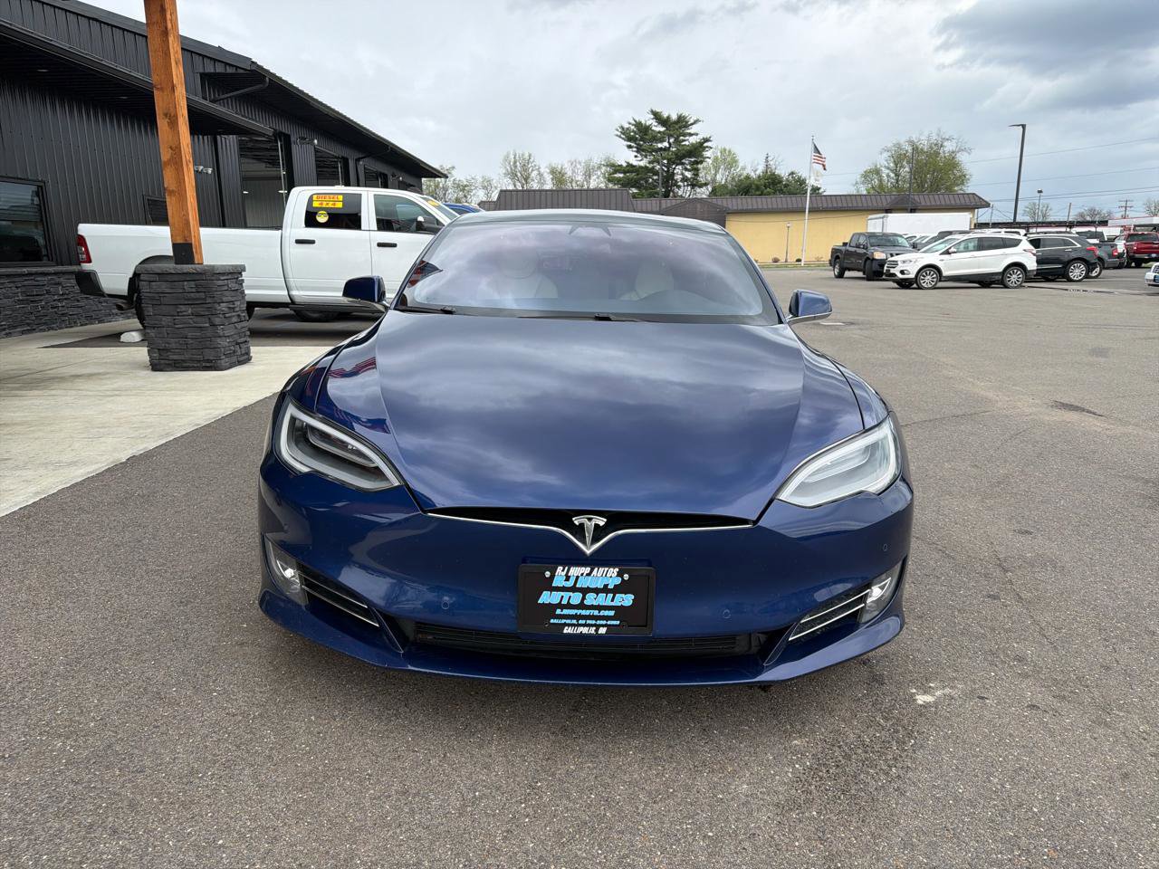 Used 2019 Tesla Model S Long Range AWD/4WD image 2