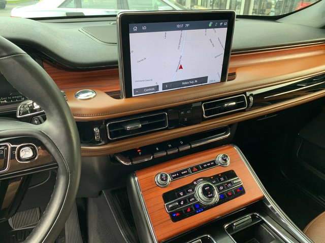 Certified 2024 Lincoln Aviator Reserve w/ Equipment Group 201A AWD/4WD image 27