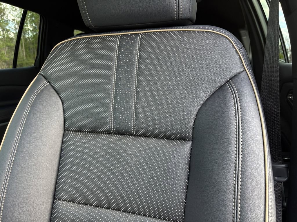 New 2026 Chevrolet Traverse High Country image 16