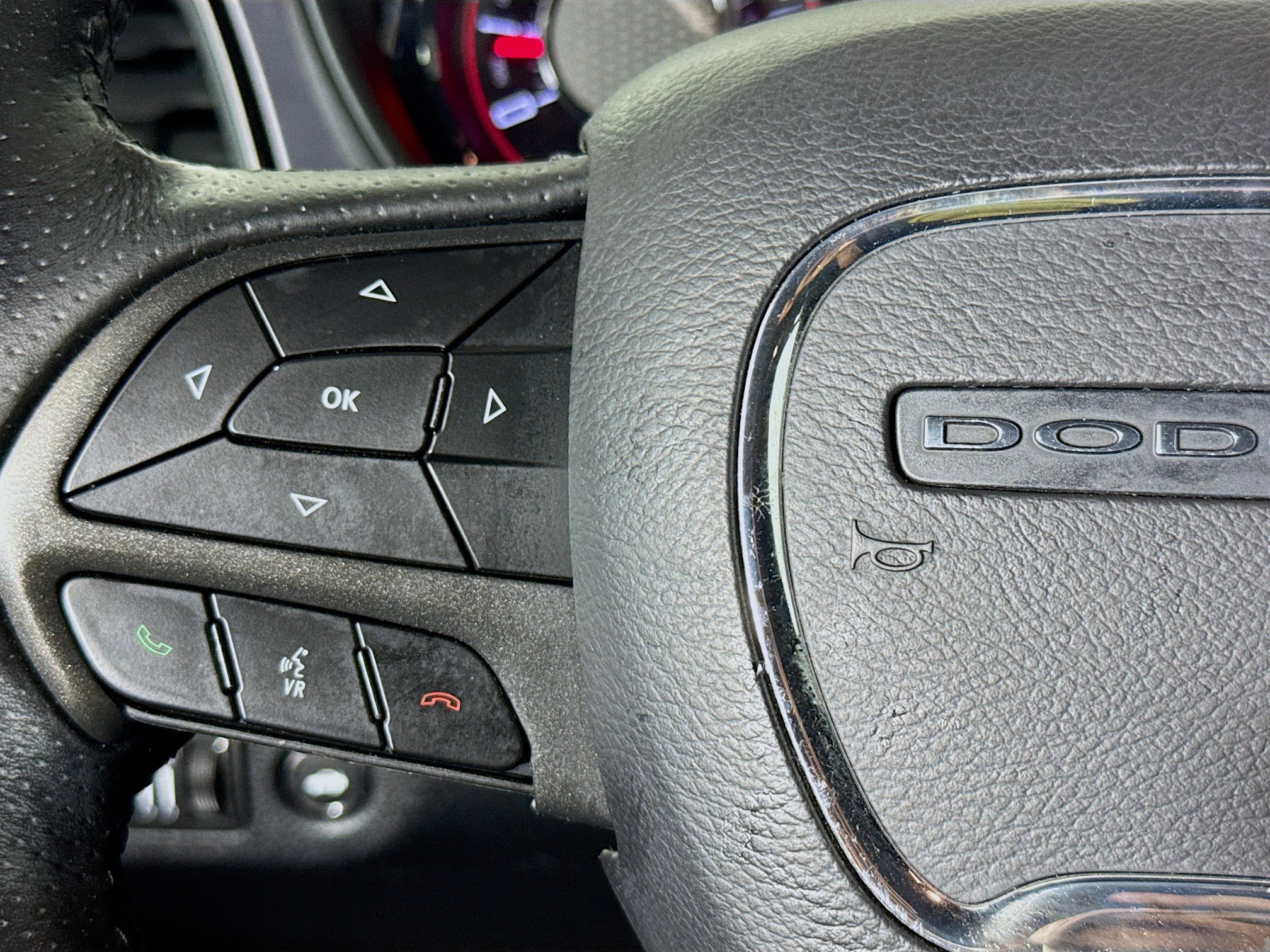 Used 2018 Dodge Challenger SXT w/ Blacktop Package image 13