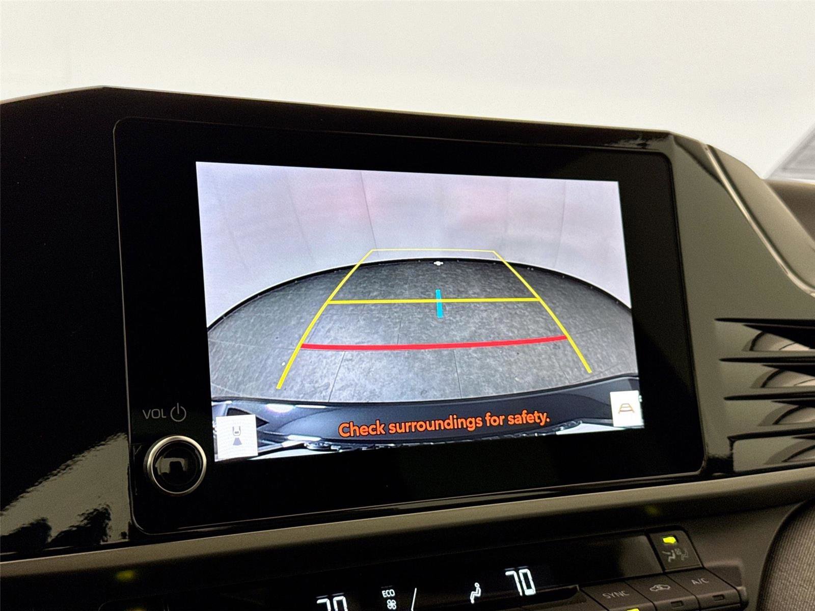 Used 2025 Toyota Camry LE w/ Convenience Package image 24