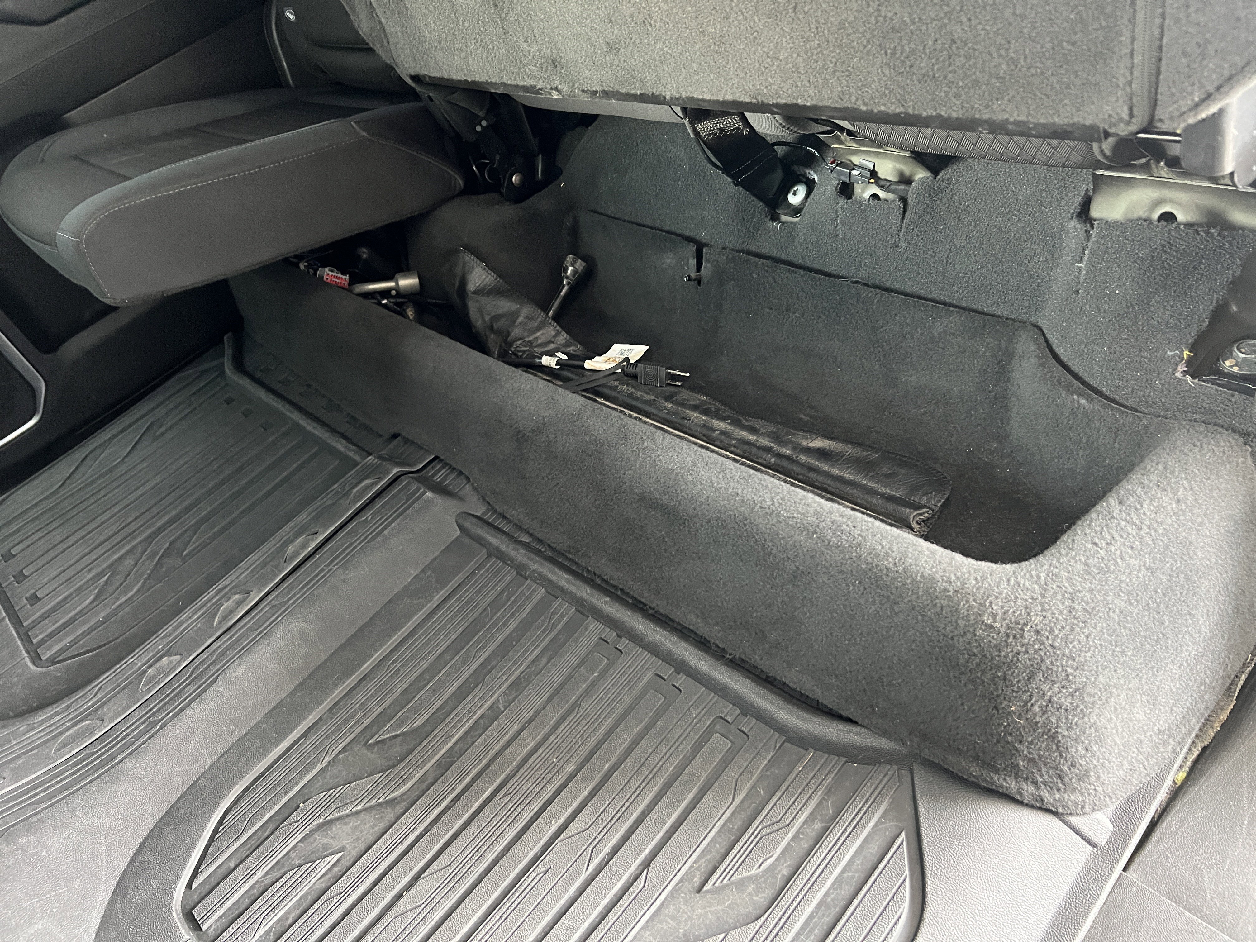 Used 2024 GMC Sierra 1500 Elevation image 18