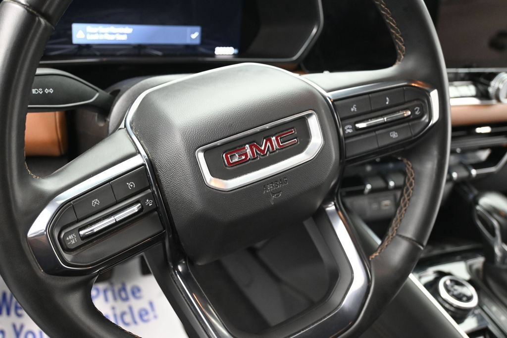 Used 2024 GMC Canyon AT4 w/ Canyon Safety Plus Package AWD/4WD image 14