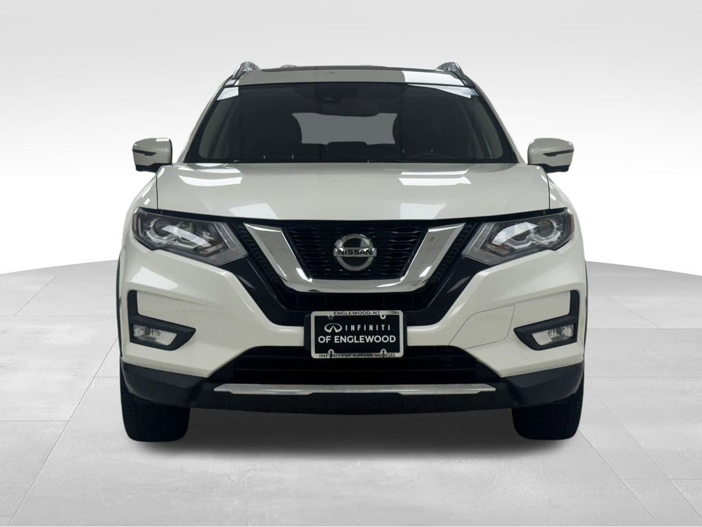 Used 2018 Nissan Rogue SL w/ Premium Package image 2