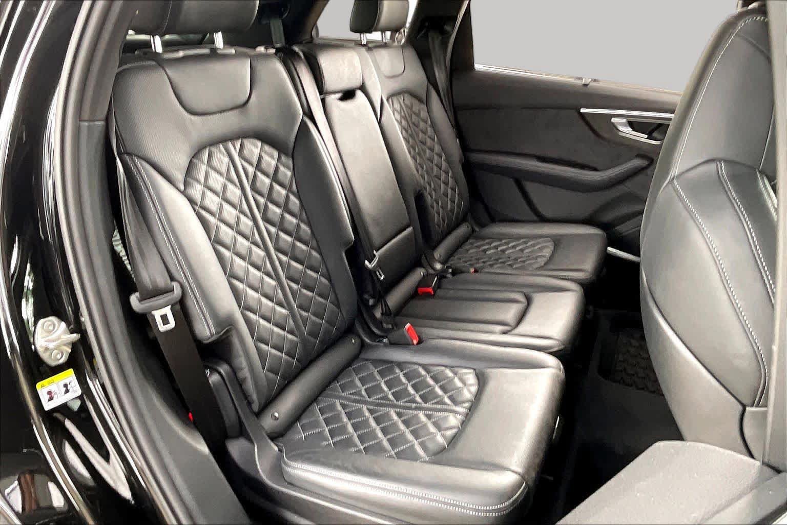Used 2023 Audi SQ7 Prestige w/ Prestige Package AWD/4WD image 18