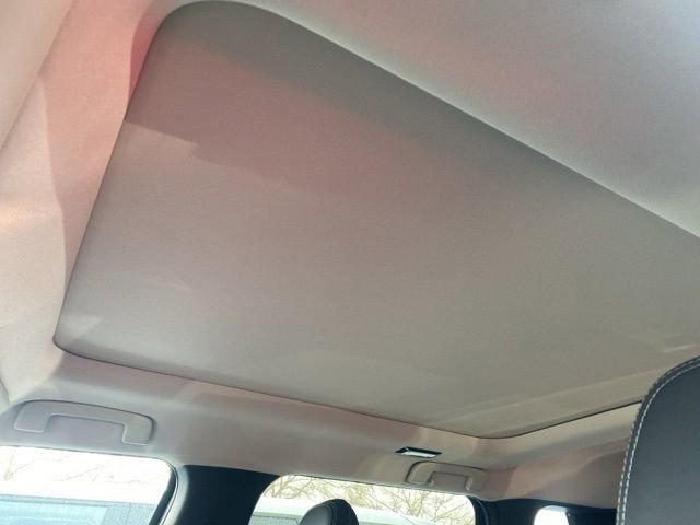 New 2025 Mitsubishi Outlander SE image 35