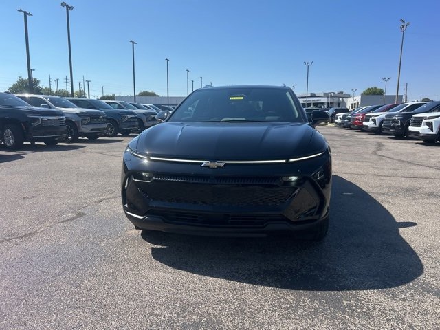 New 2026 Chevrolet Equinox EV LT image 8