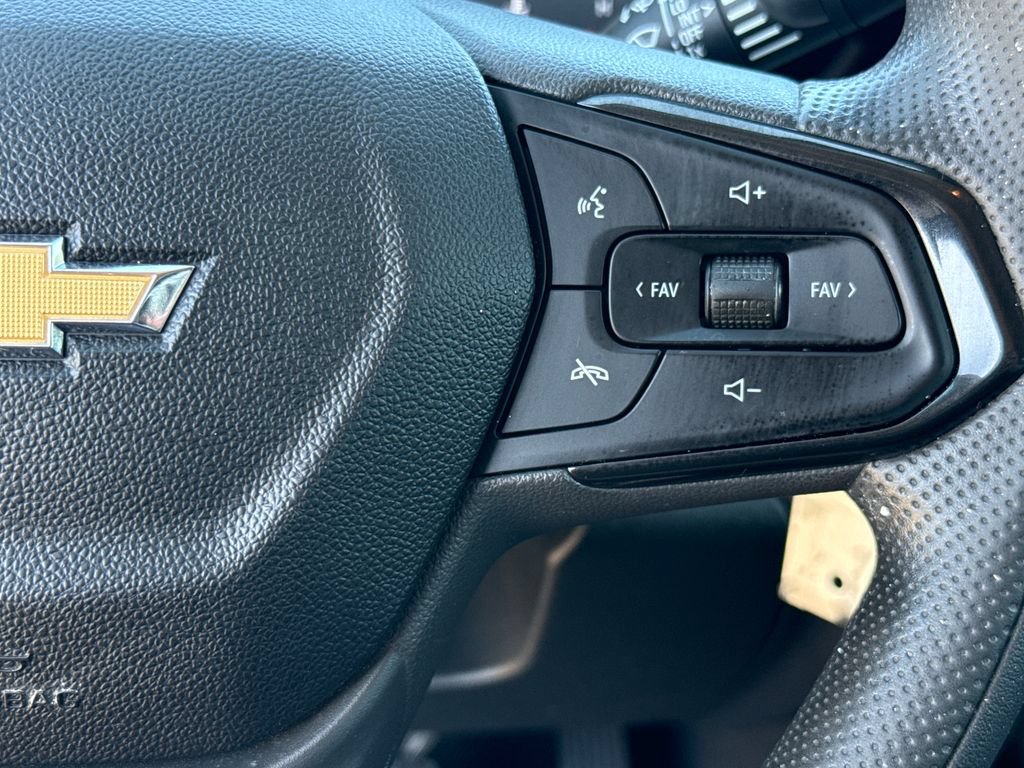 Used 2024 Chevrolet Trax LS w/ LS Convenience Package FWD image 16