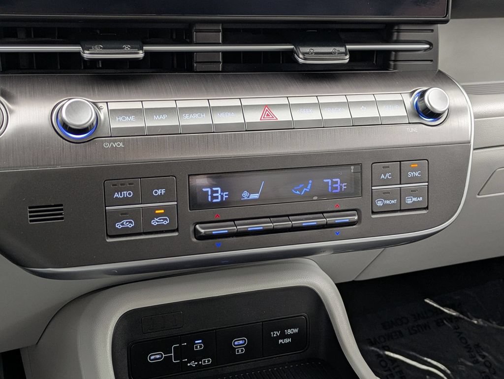 Used 2025 Hyundai Kona SEL FWD image 27