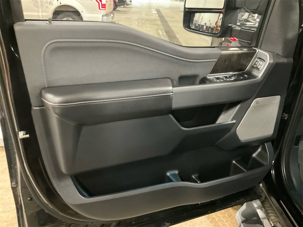 Used 2024 Ford F250 Lariat w/ Lariat Ultimate Package image 23