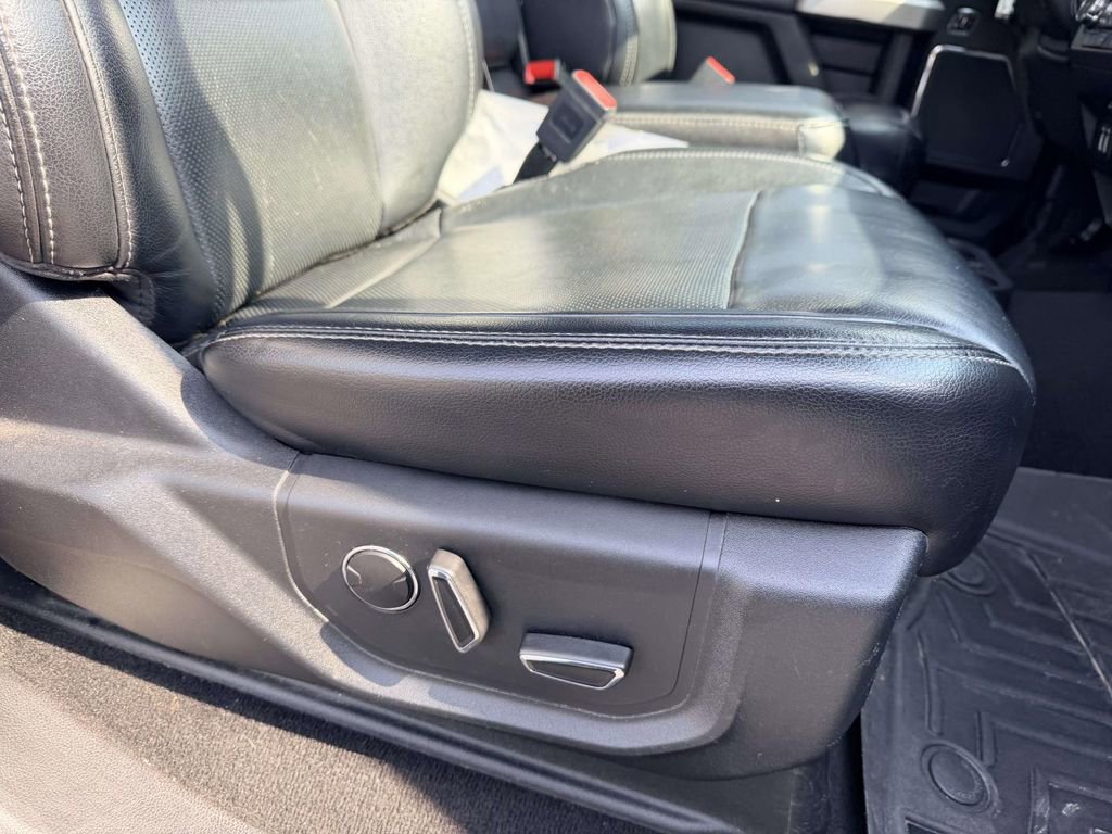 Used 2019 Ford F250 Lariat w/ Lariat Value Package image 12