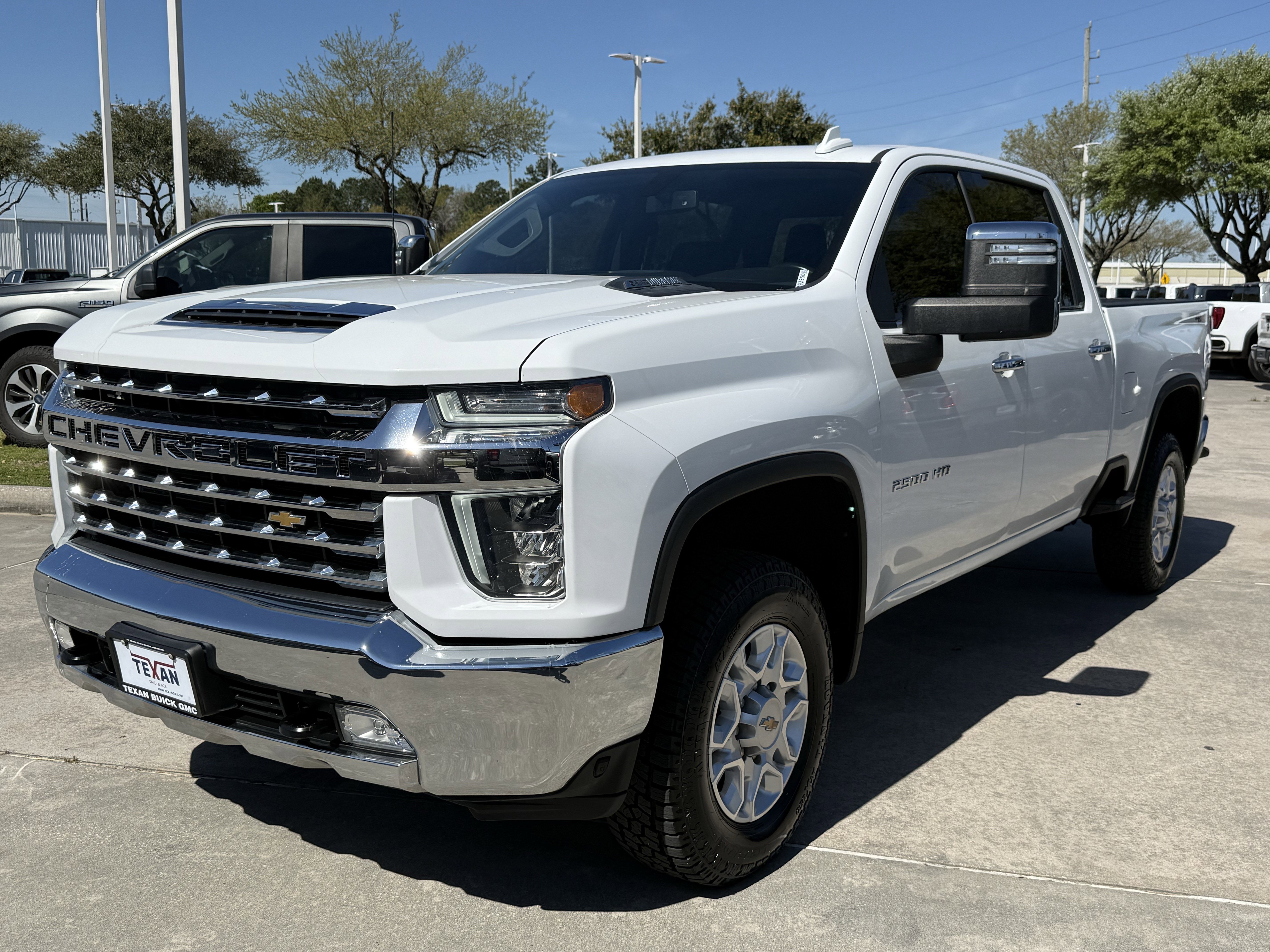 Used 2021 Chevrolet Silverado 2500 LTZ image 9