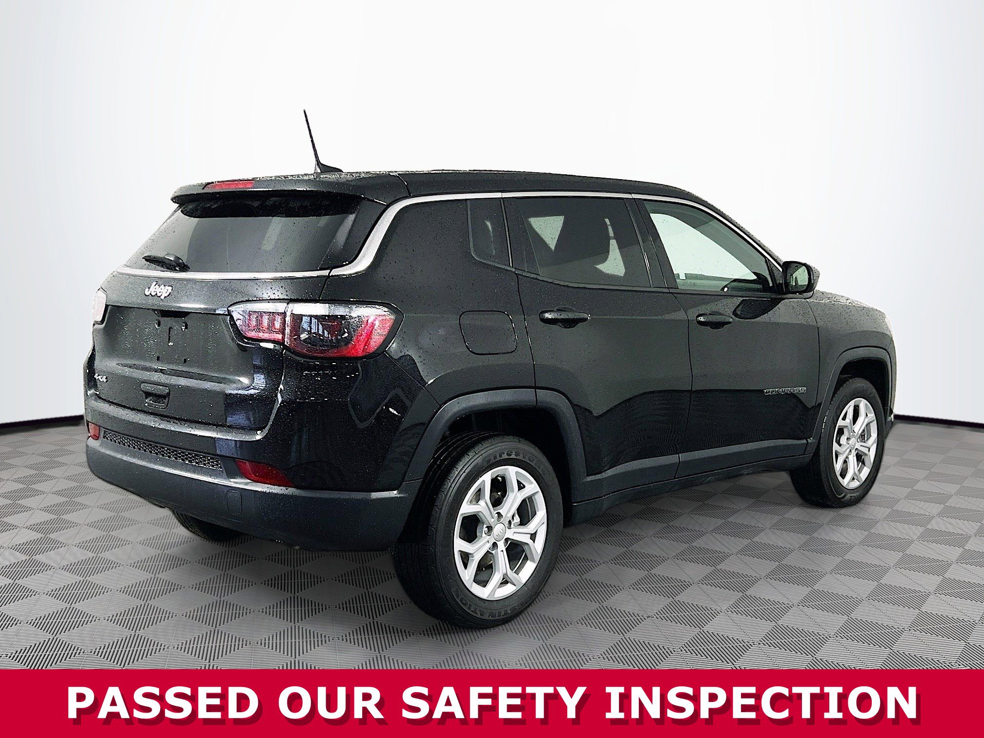 Used 2024 Jeep Compass Sport AWD/4WD image 28
