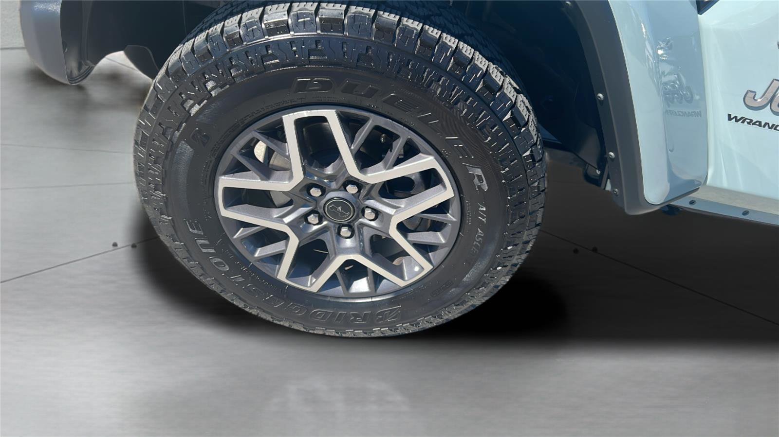 Used 2024 Jeep Wrangler Sahara image 16