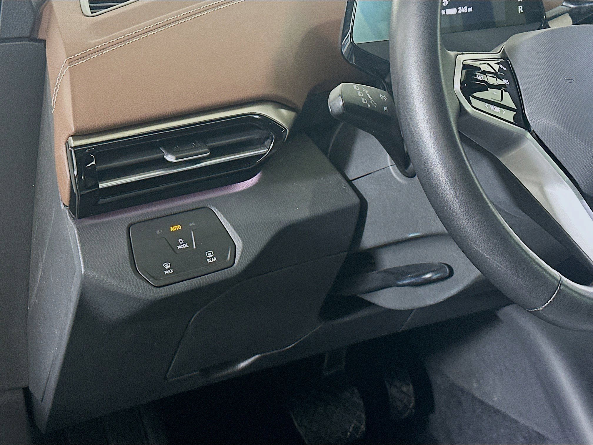 Used 2023 Volkswagen ID.4 Pro image 16