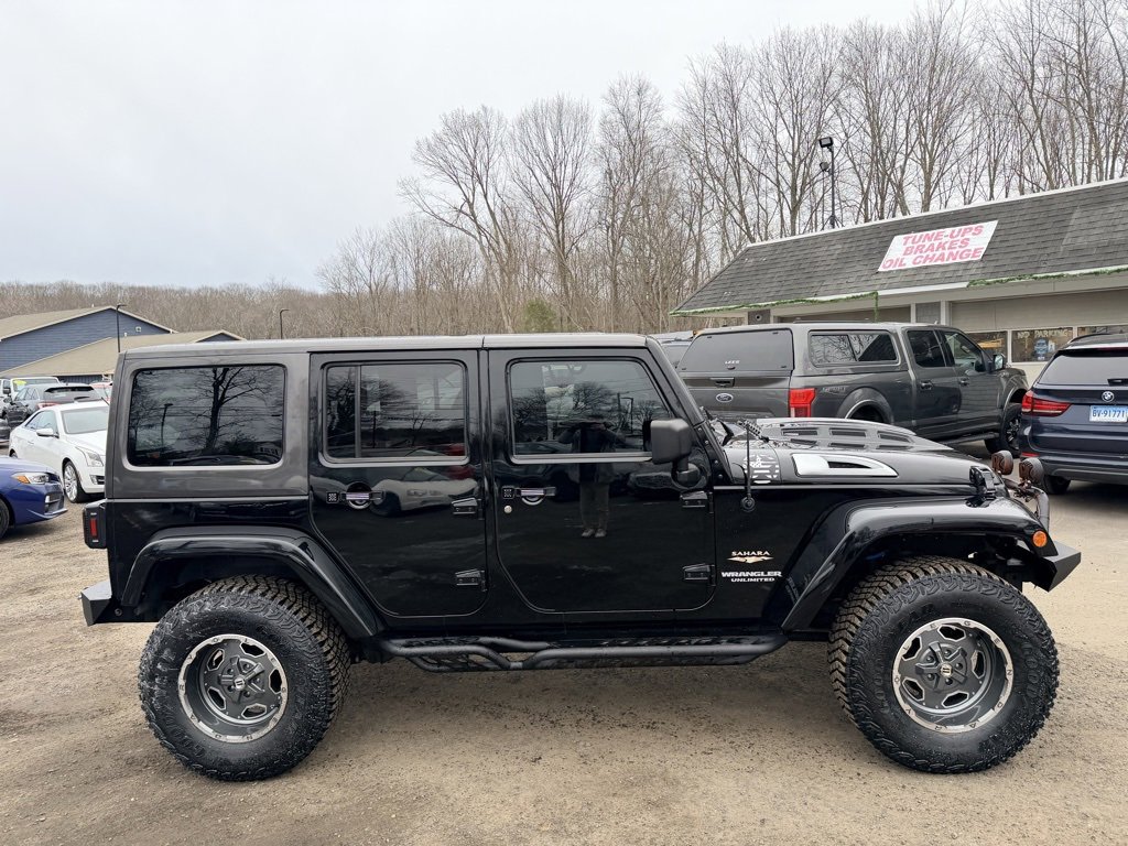 Used 2013 Jeep Wrangler Unlimited Sahara image 4