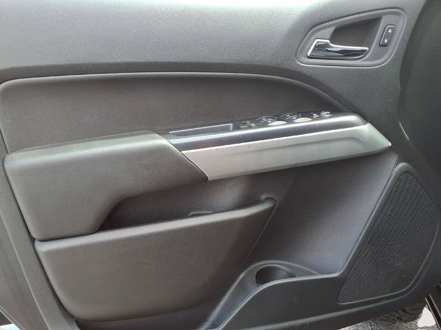 Used 2022 Chevrolet Colorado ZR2 AWD/4WD image 17
