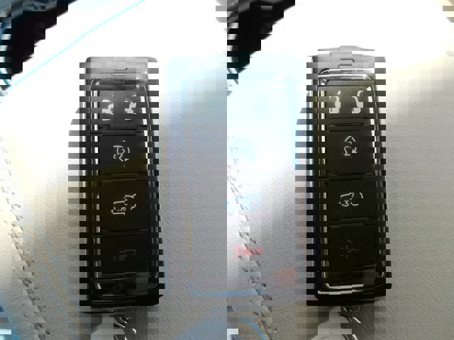 New 2025 Jeep Grand Cherokee L Limited w/ Luxury Tech Group II image 32