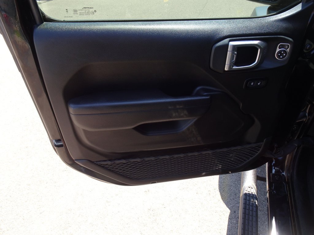 Used 2024 Jeep Wrangler Sport AWD/4WD image 11