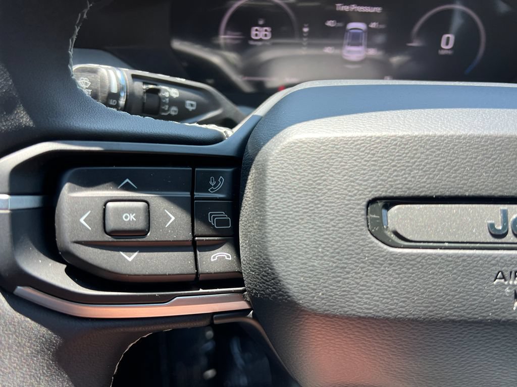 New 2026 Jeep Cherokee Laredo AWD/4WD image 21