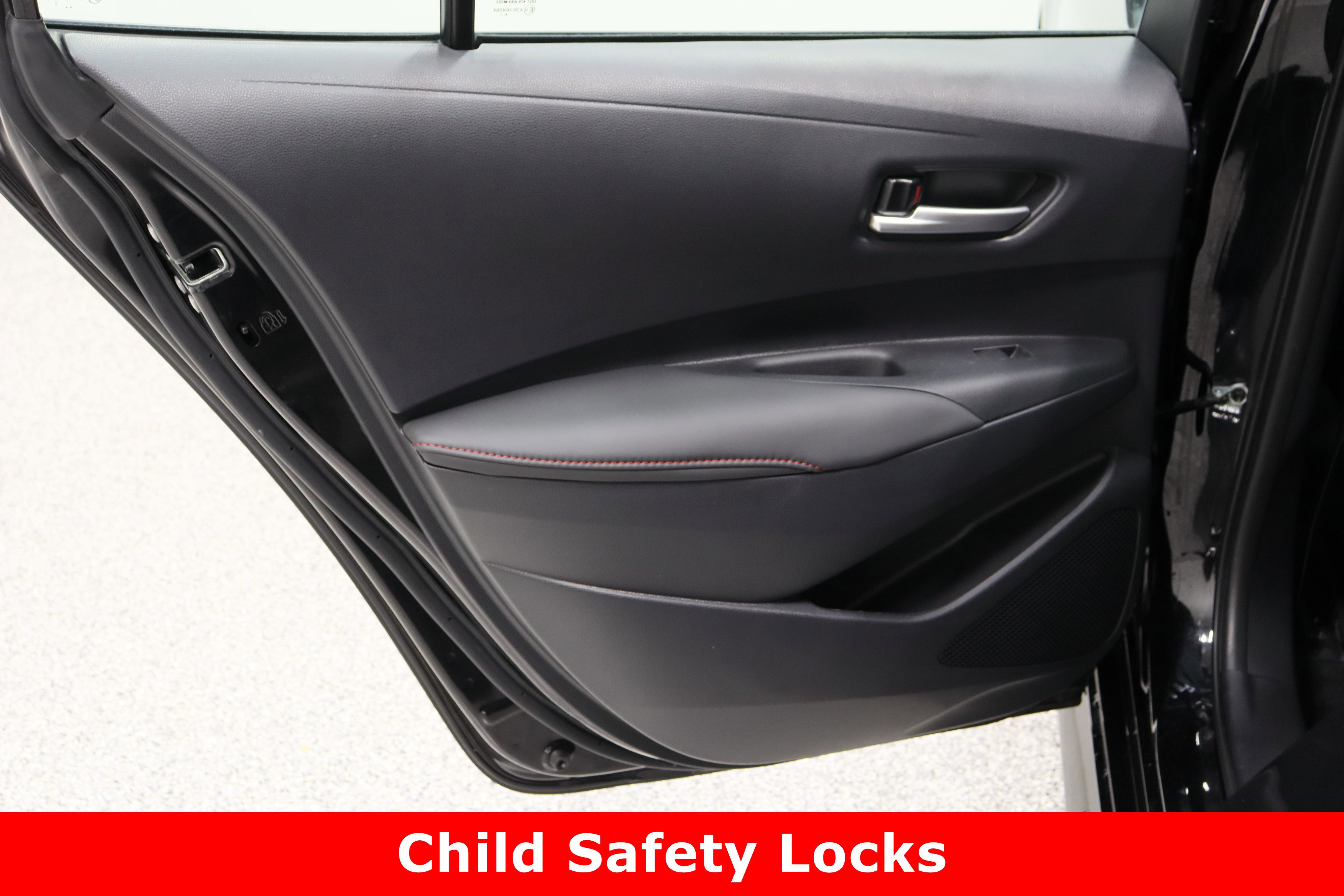 Used 2025 Toyota Corolla SE image 24