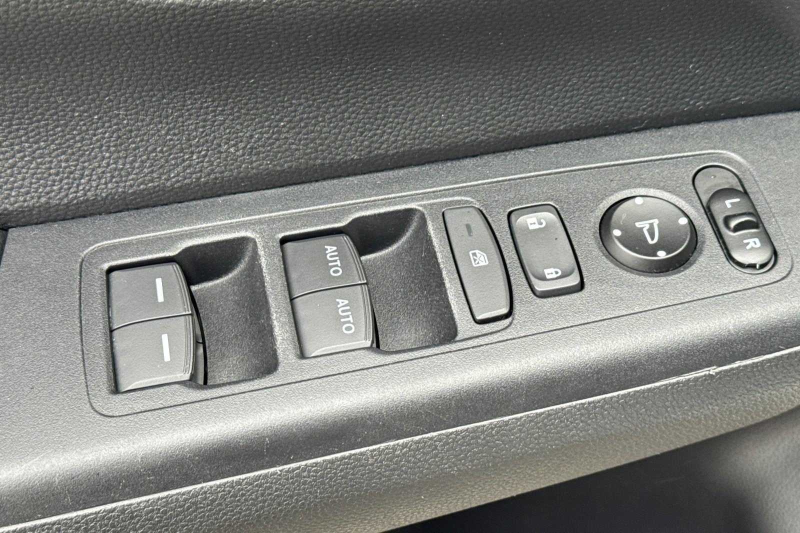 Certified 2023 Honda CR-V Sport image 13