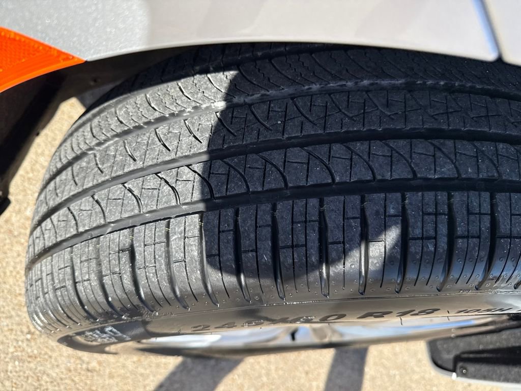 New 2026 Chrysler Pacifica Select image 30