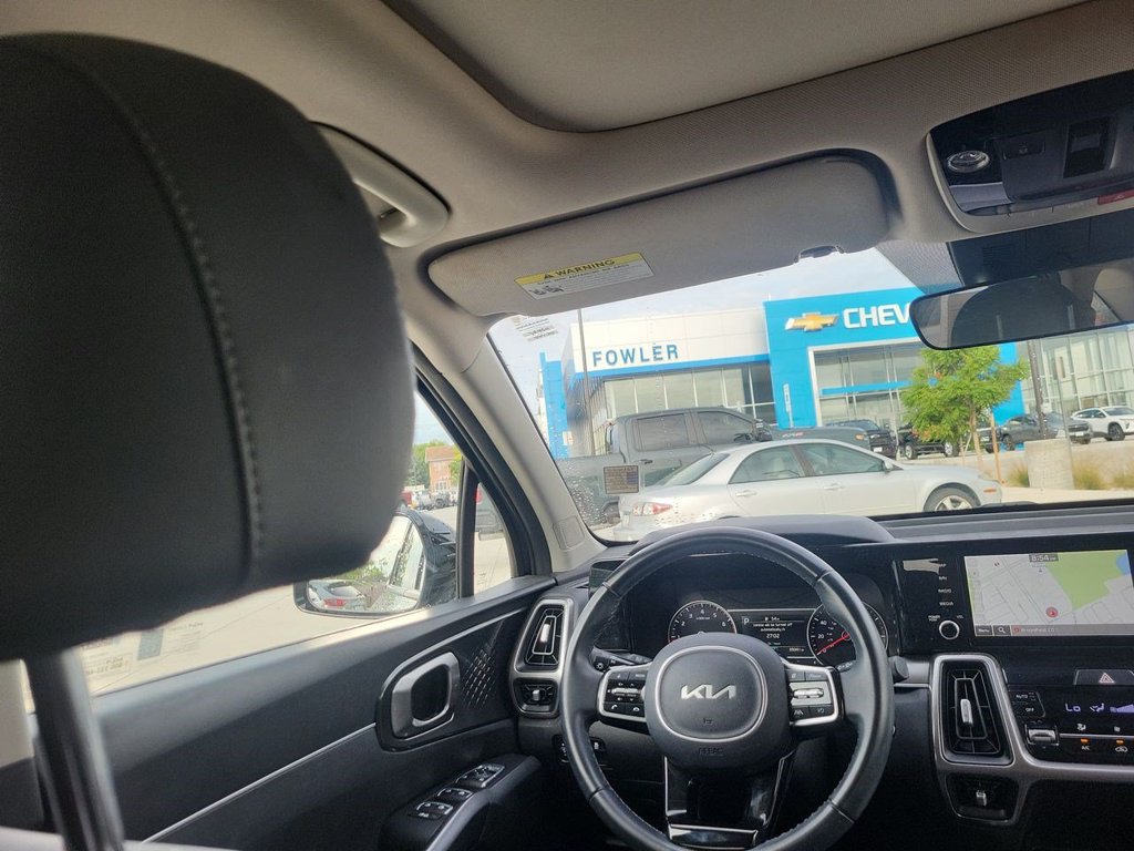 Used 2023 Kia Sorento S w/ Panoramic Sunroof Package FWD image 11