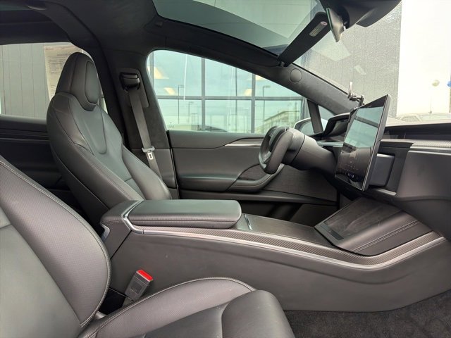 Used 2023 Tesla Model X Plaid image 12