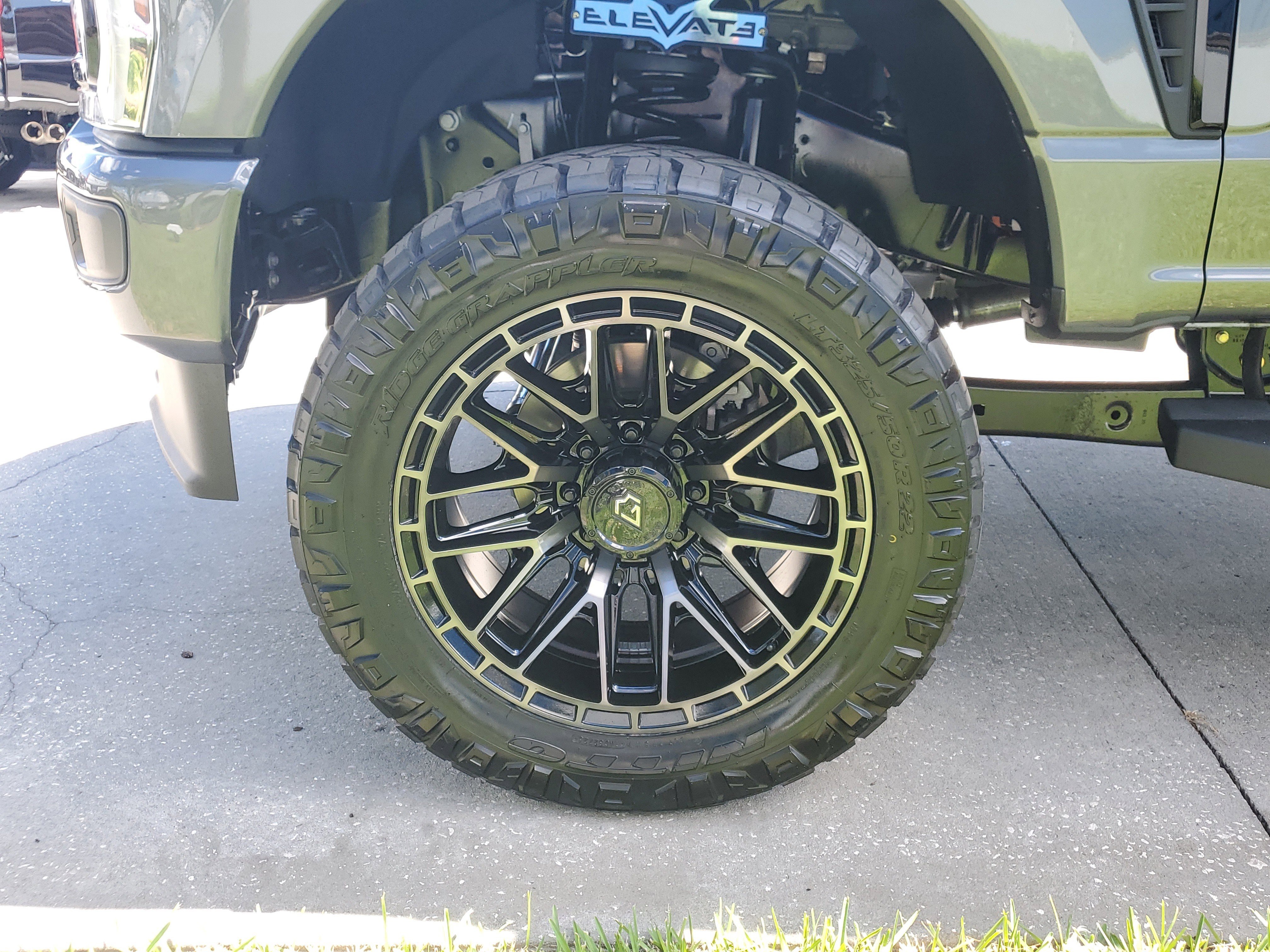 New 2026 Ford F250 XLT w/ XLT Premium Package image 6