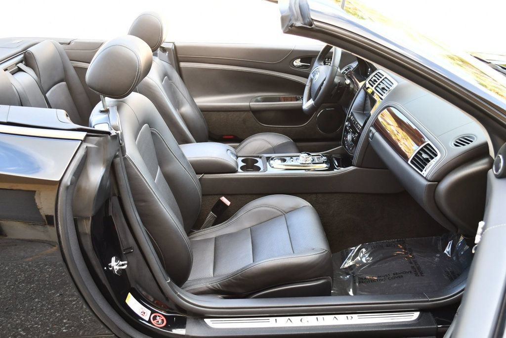 Used 2014 Jaguar XK Convertible RWD image 66