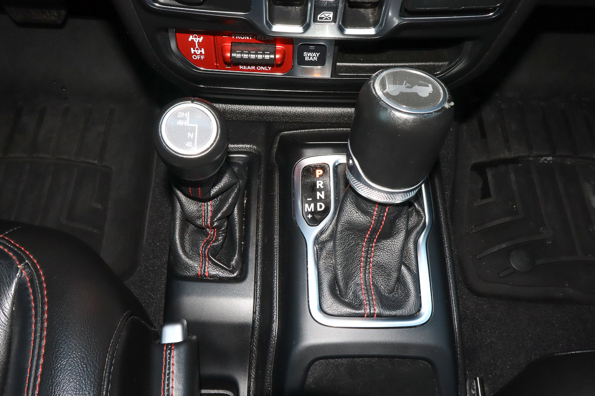 Used 2020 Jeep Wrangler Unlimited Rubicon w/ Quick Order Package 28Y Recon image 25