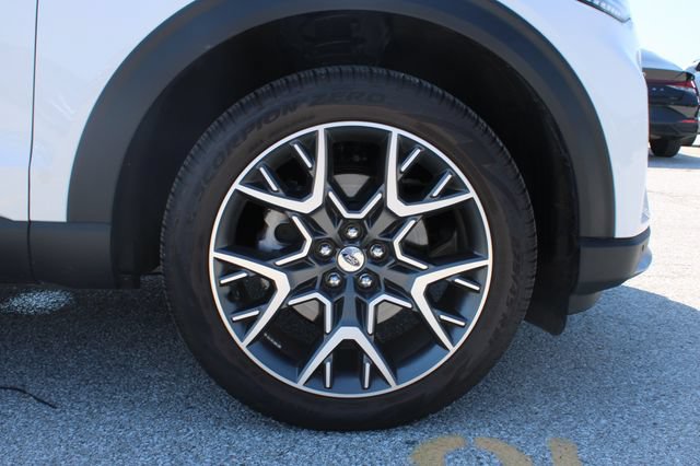 Used 2025 Ford Explorer Platinum w/ Ultimate Package AWD/4WD image 38