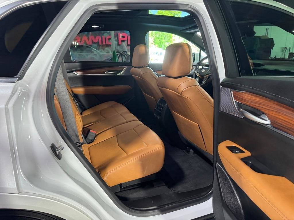 Used 2023 Cadillac XT5 Premium Luxury w/ LPO, Floor Liner Package AWD/4WD image 16