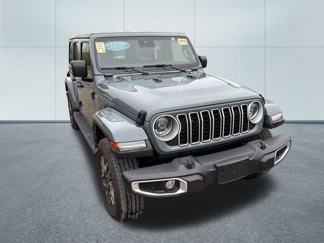 Used 2024 Jeep Wrangler Sahara AWD/4WD image 5