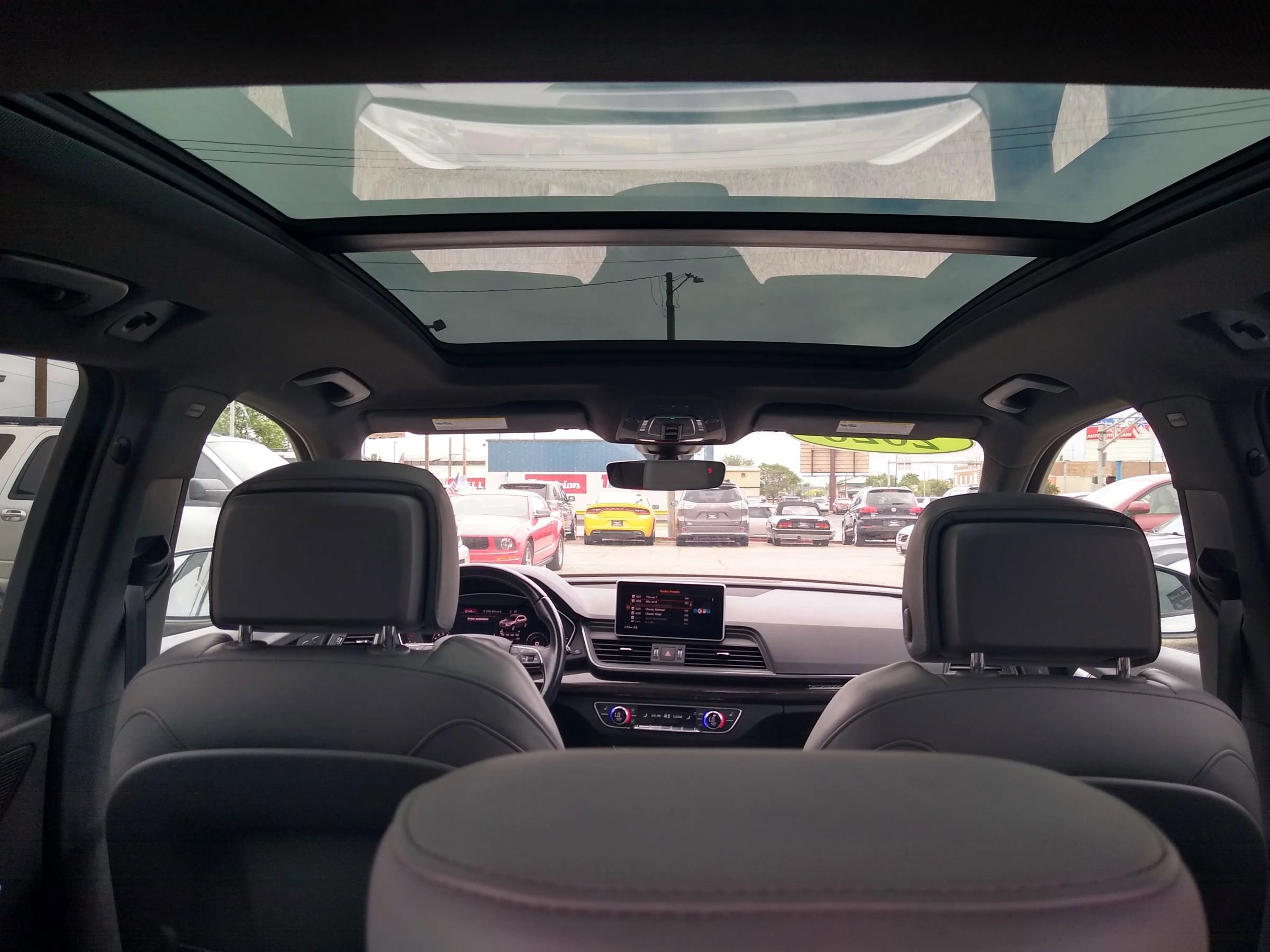 Used 2020 Audi SQ5 Premium Plus image 11