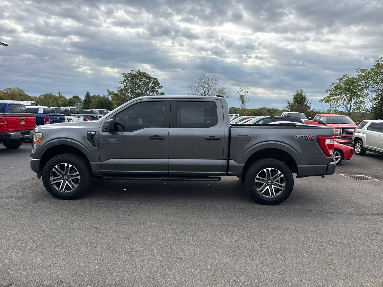 Used 2021 Ford F150 XL w/ STX Appearance Package image 3