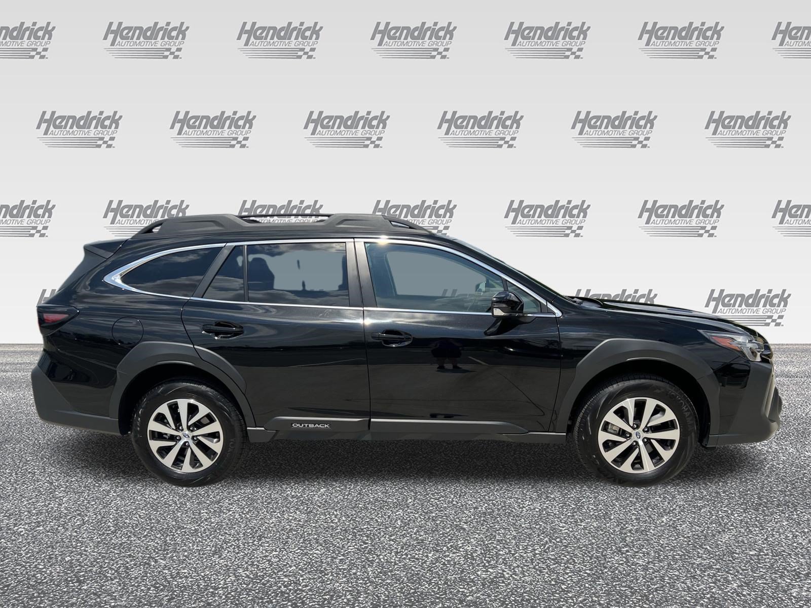 Used 2025 Subaru Outback Premium w/ Popular Package #1 AWD/4WD image 10