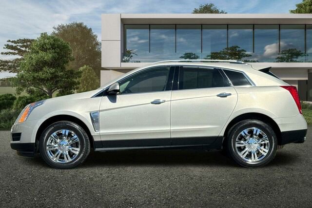 Used 2013 Cadillac SRX Luxury w/ Driver Awareness Package image 7