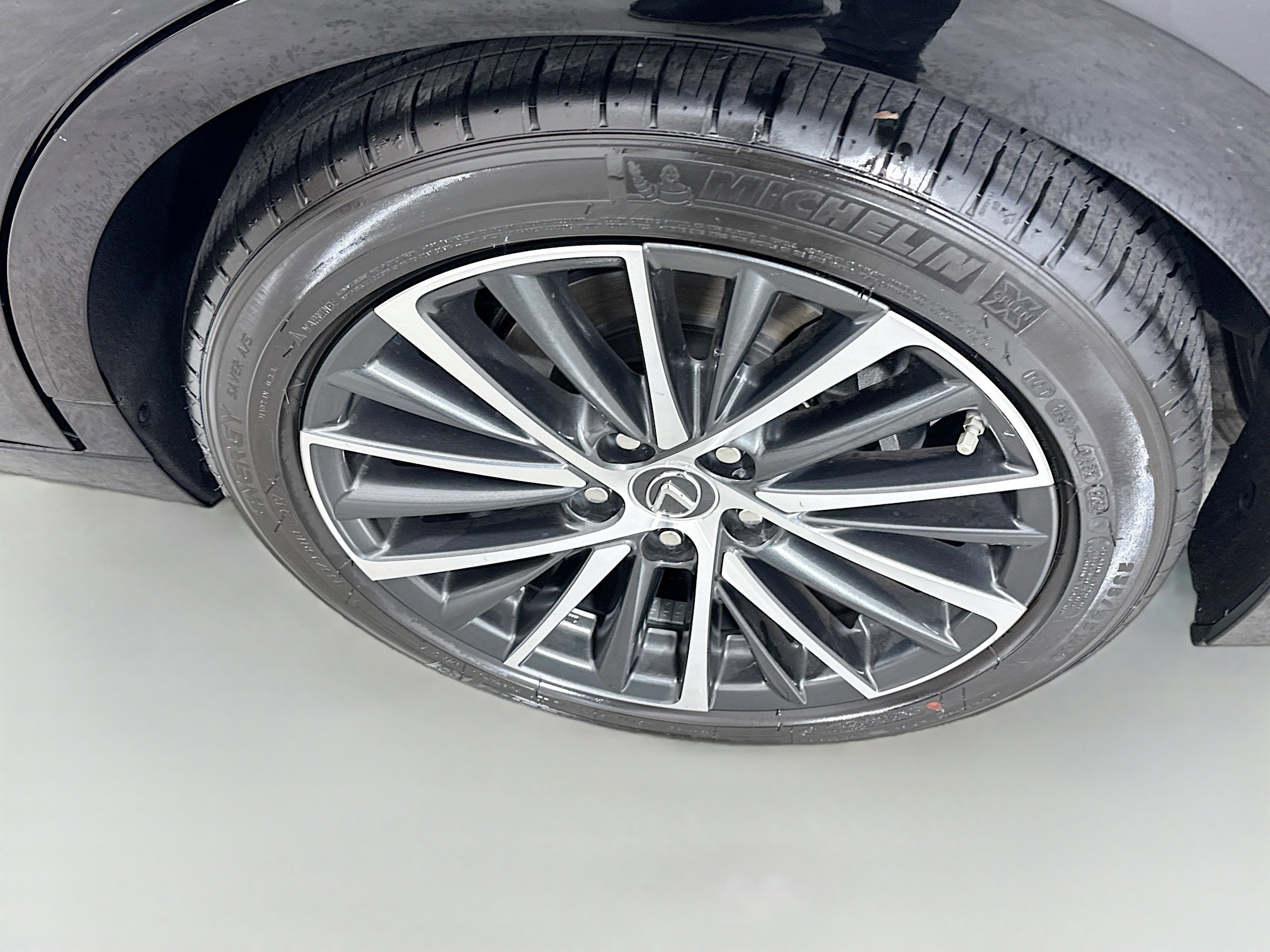 Used 2025 Lexus ES 350 350 w/ Premium Package image 28