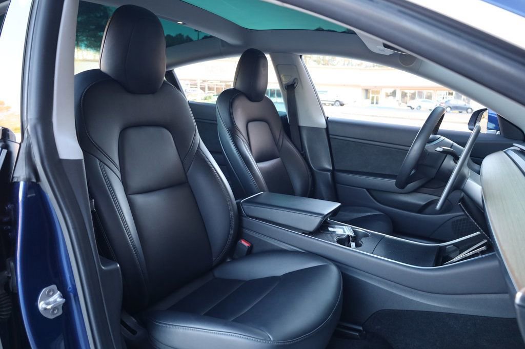 Used 2019 Tesla Model 3 Performance image 24