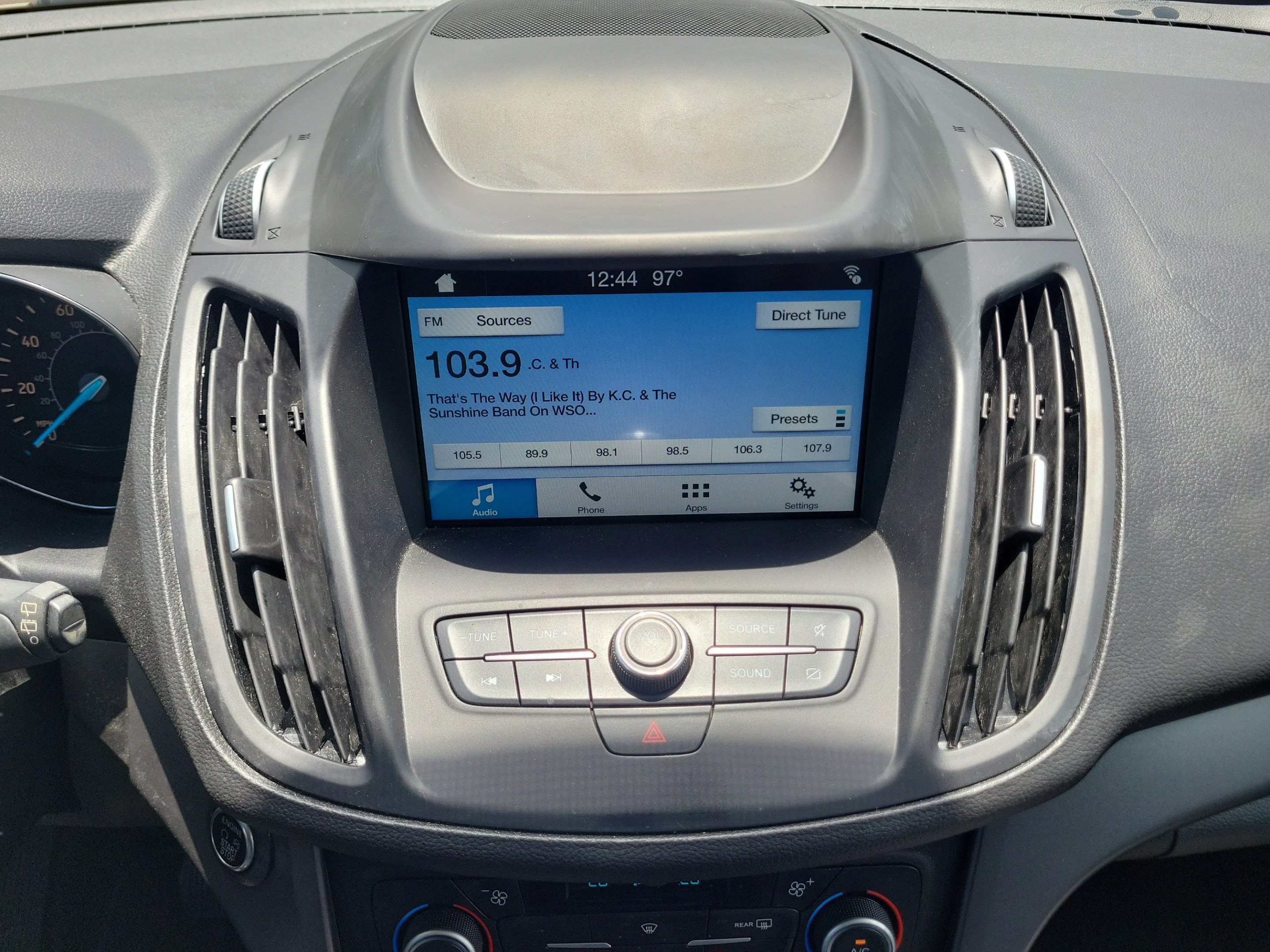 Used 2019 Ford Escape SE FWD image 13