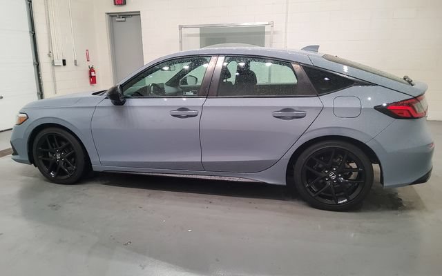 Used 2023 Honda Civic Sport image 4