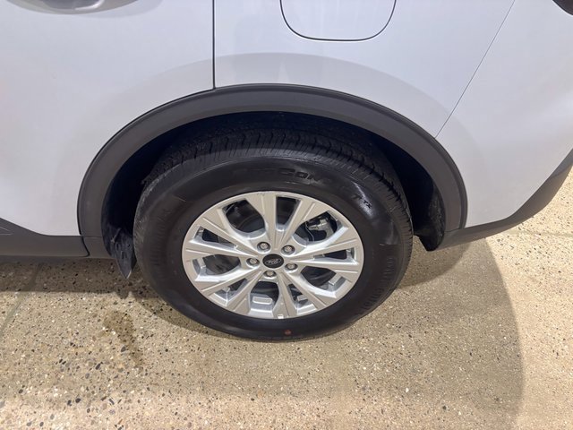 Used 2025 Ford Escape Active image 13
