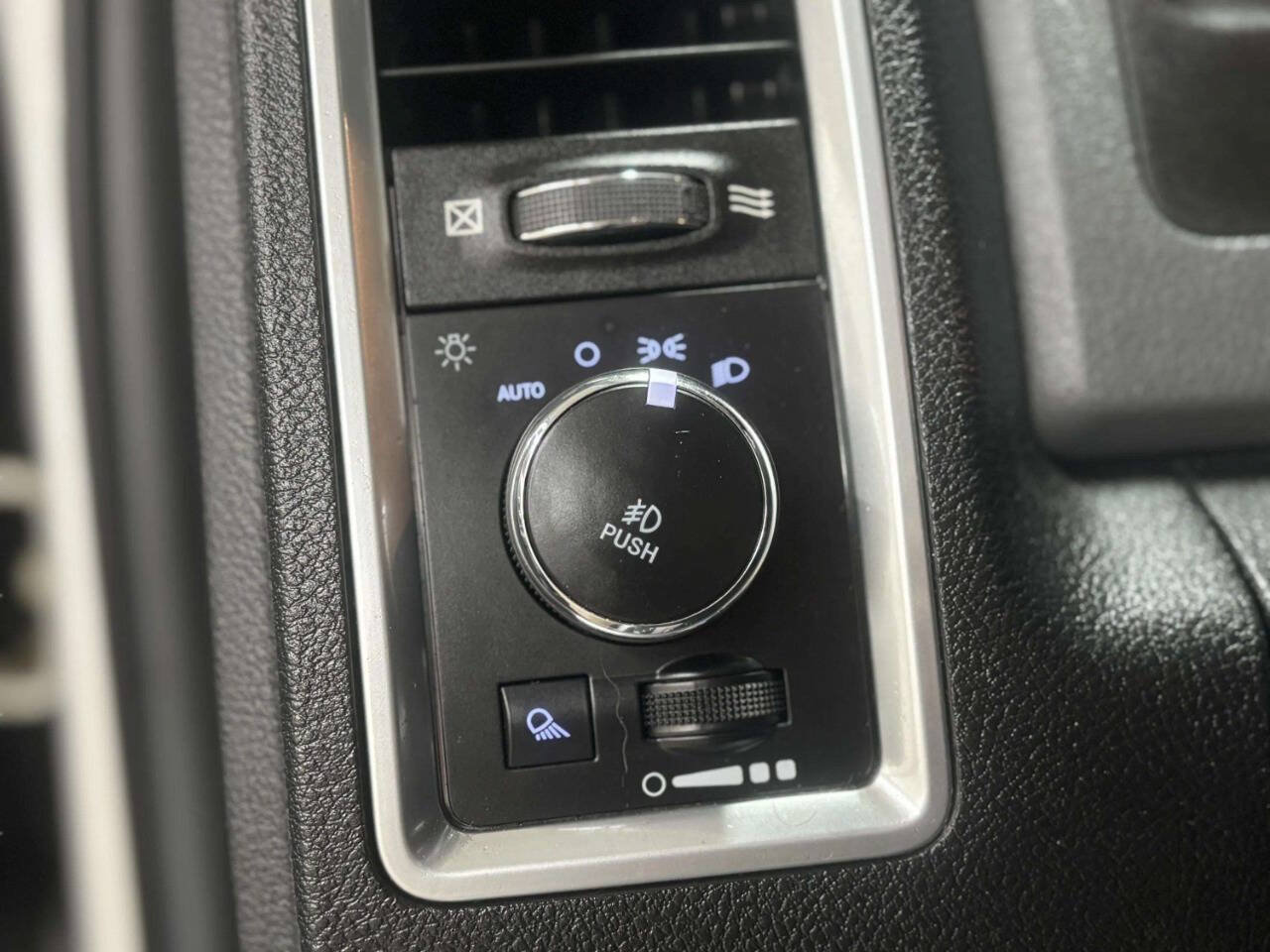 Used 2017 RAM 1500 Big Horn AWD/4WD image 35