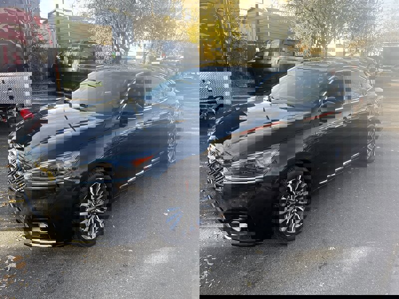 Used 2017 Kia Cadenza Premium w/ Luxury Package image 2