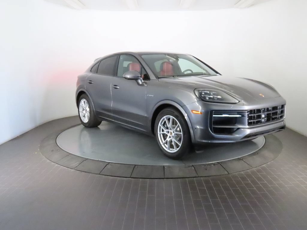 Certified 2026 Porsche Cayenne E-Hybrid Coupe AWD/4WD image 9
